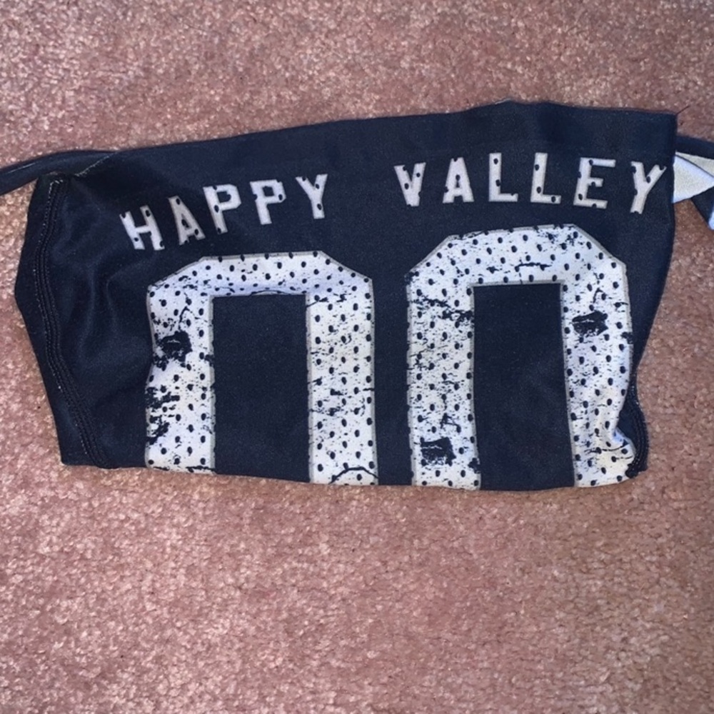 Happy valley tie crop top